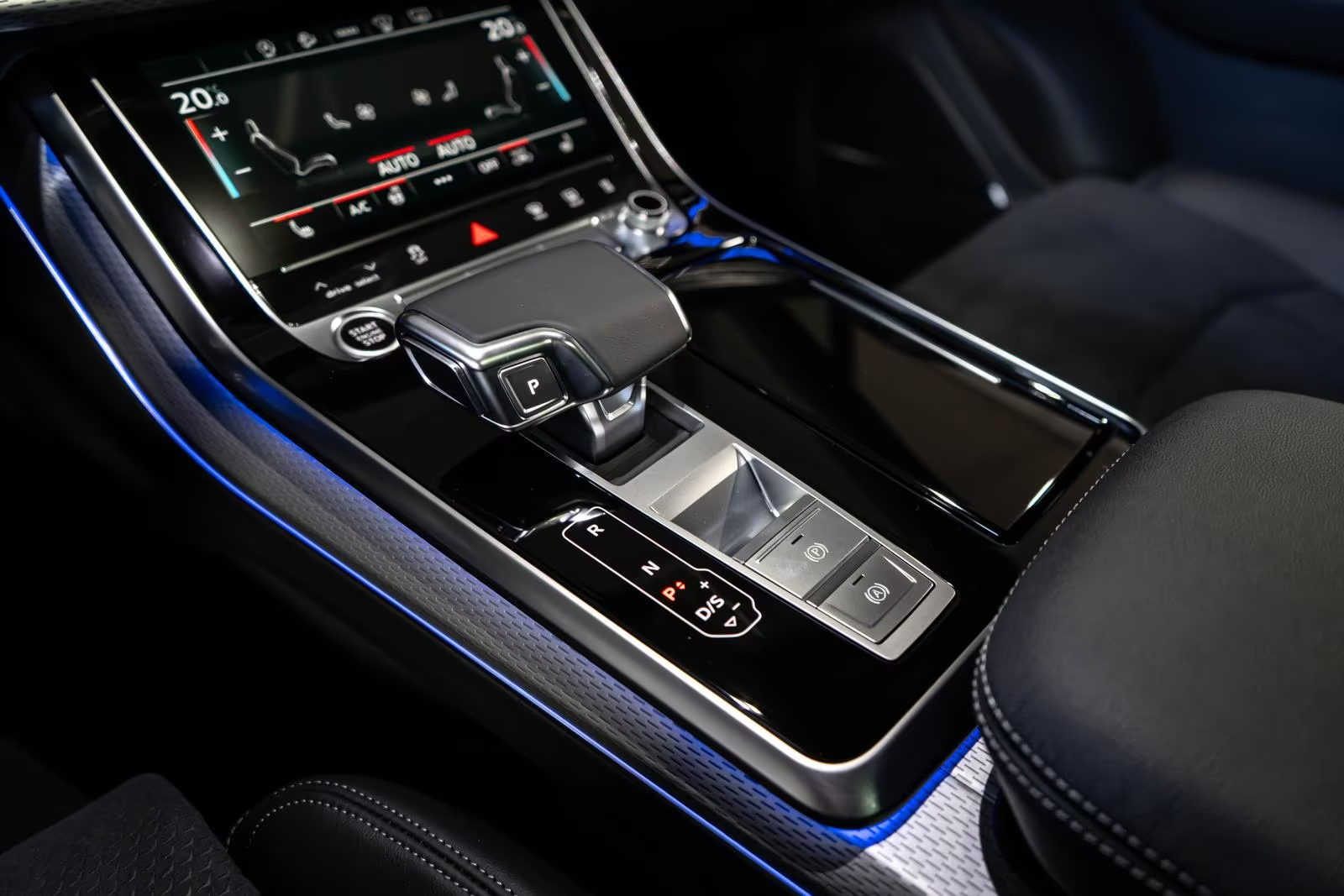 Audi Q7 50 TDI quattro S-Line 2026, чёрный, фото 24