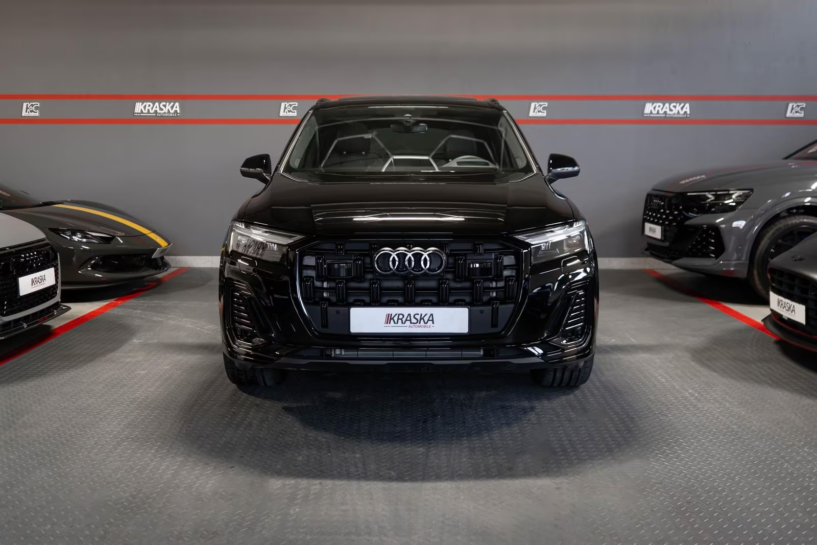 Audi Q7 50 TDI quattro S-Line 2026 3.0 л 286 л.с Дизель, новый авто, Полный привод, Автомат, цвет Чёрный, страна-производитель — Германия, фото 1