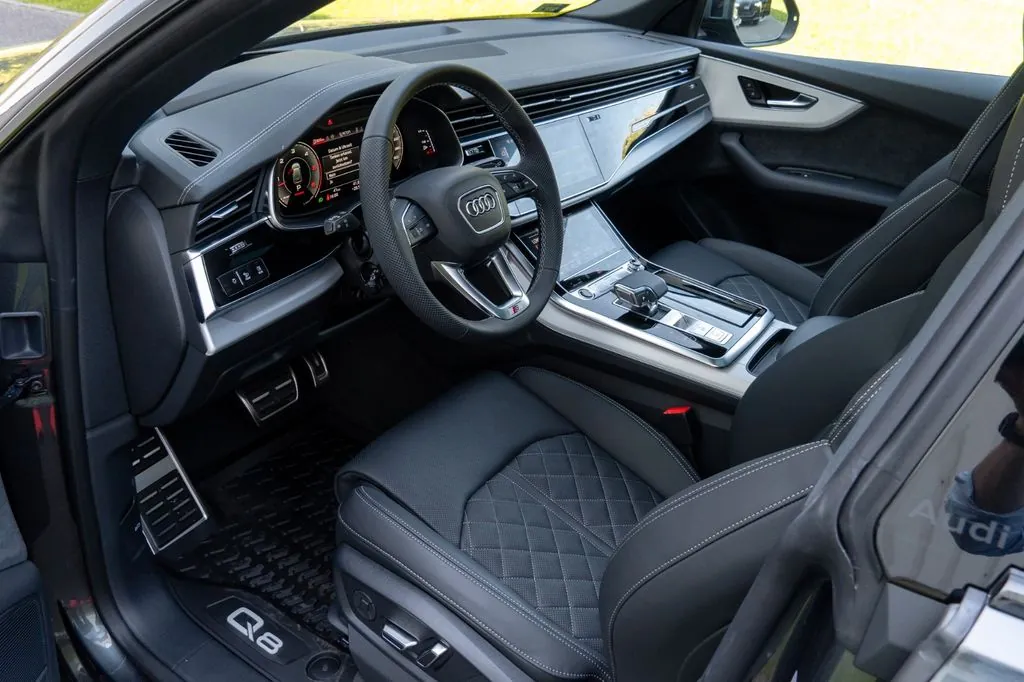 Audi Q8 50 TDI 2025 3.0 л 286 л.с Дизель, пробег 9 900 км, Белый, Полный привод, Автомат, авто из Германия, доставка по РФ