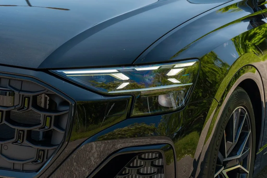 Выбор покупателей — Audi Q8 50 TDI 2025 3.0 л 286 л.с Дизель, пробег 9 900 км, Белый, привезён из Германия, доставка по РФ