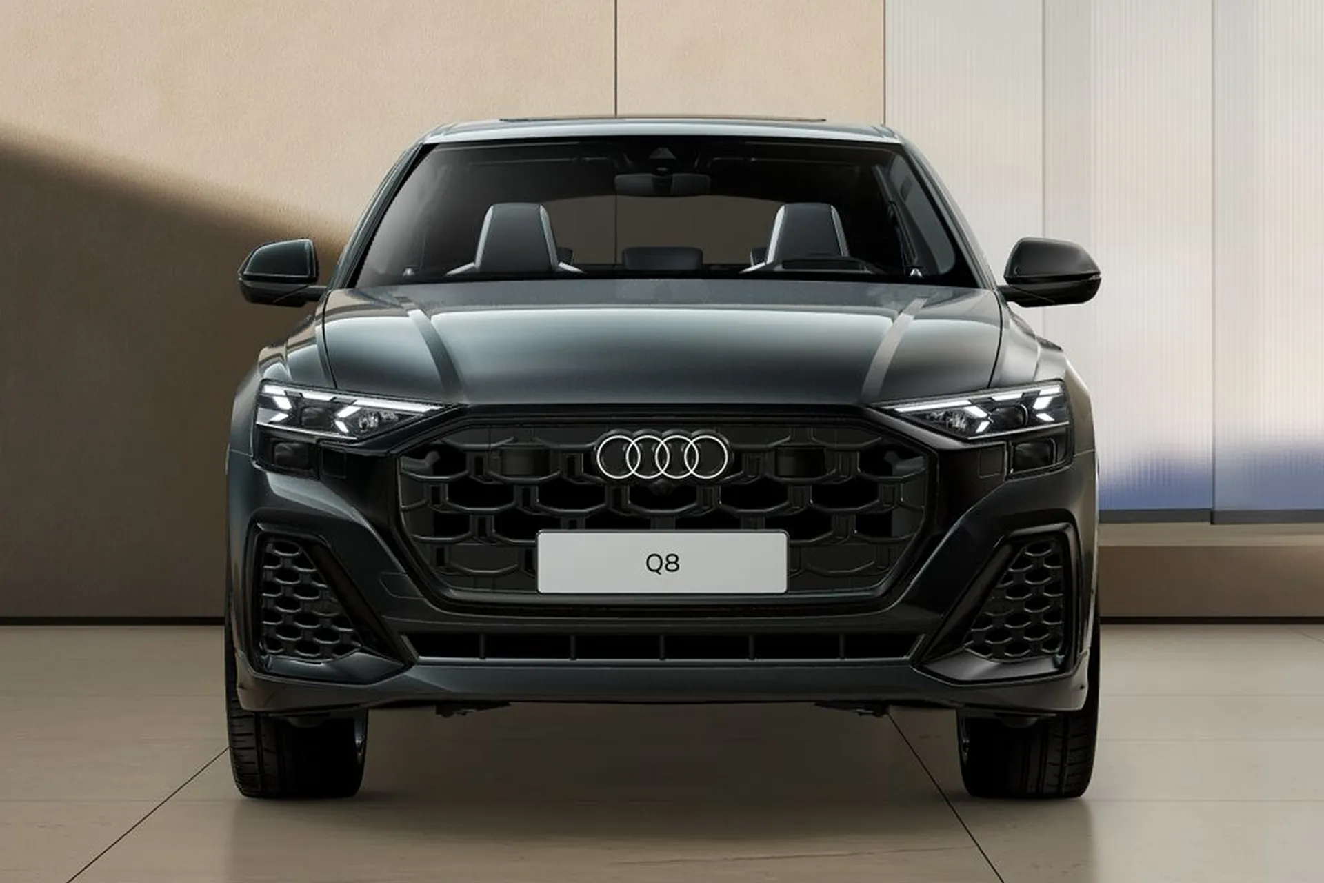 Заказать Audi Q8 60 TFSI e quattro tiptronic 2026 3.0 л 489 л.с Бензин с пробегом 0 км, Автомат, Полный привод, цвет Серый, поставка из Германия, доставка по РФ