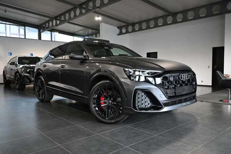 Заказать Audi Q8 50 TDI quattro S line 2026 3.0 л 286 л.с Дизель с пробегом 30 км, Автомат, Полный привод, цвет Серый, поставка из Германия, доставка по РФ Q8 50 TDI quattro S line - фото 3