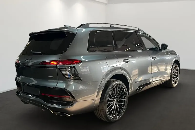 Заказать Audi Q9 S line, TDI quattro 2026 3.0 л 299 л.с Дизель с пробегом 10 км, Автомат, Полный привод, цвет Серый, поставка из Германия, доставка по РФ, фото 2