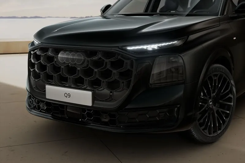 Заказать Audi Q9 TDI quattro 220 kW tiptronic 2026 3.0 л 299 л.с Дизель с пробегом 0 км, Автомат, Полный привод, цвет Зелёный, поставка из Германия, доставка по РФ Q9 TDI quattro 220 kW tiptronic - фото 3