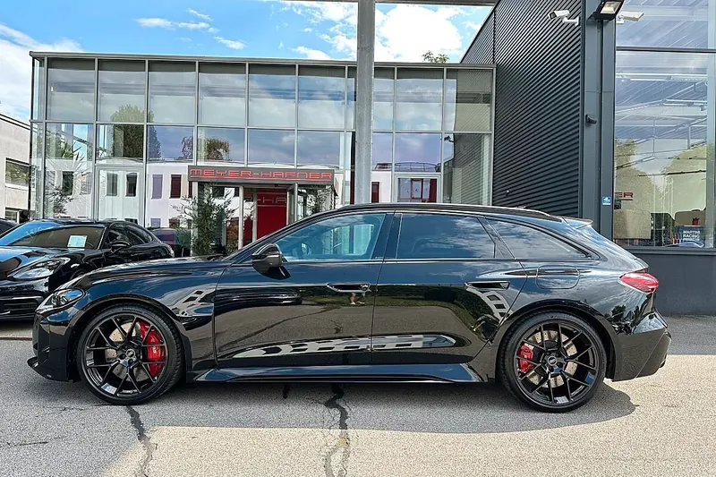 Заказать Audi RS 5 Avant PHEV quattro Tiptronic 2026 2.9 л 639 л.с Гибрид с пробегом 45 км, Автомат, Полный привод, цвет Чёрный, поставка из Германия, доставка по РФ RS 5 Avant PHEV quattro Tiptronic - фото 3