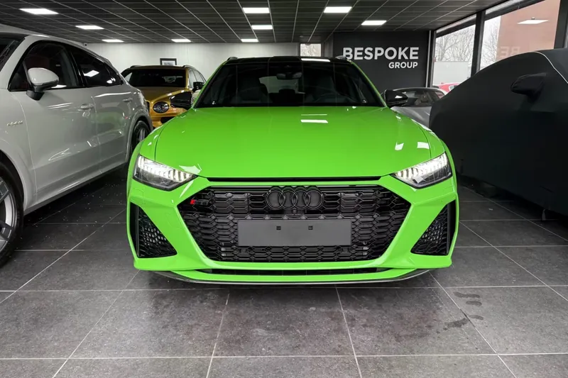 Audi RS 6 Avant performance 2026 4.0 л 630 л.с Бензин, новый авто, Полный привод, Автомат, цвет Зелёный, страна-производитель — Германия RS 6 Avant performance - фото 2