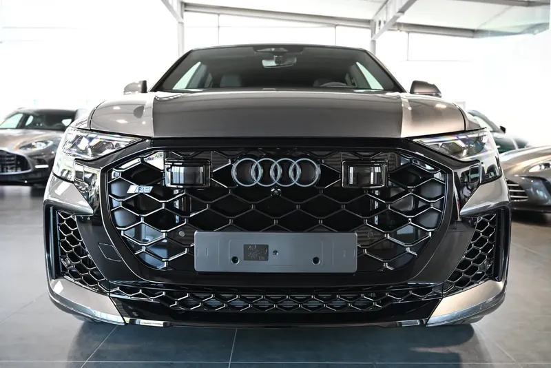 Audi RS Q8 Performance 4.0 TFSI quattro 2026 4.0 л 640 л.с Бензин, новый авто, Полный привод, Автомат, цвет Серый, страна-производитель — Германия RS Q8 Performance 4.0 TFSI quattro - фото 2