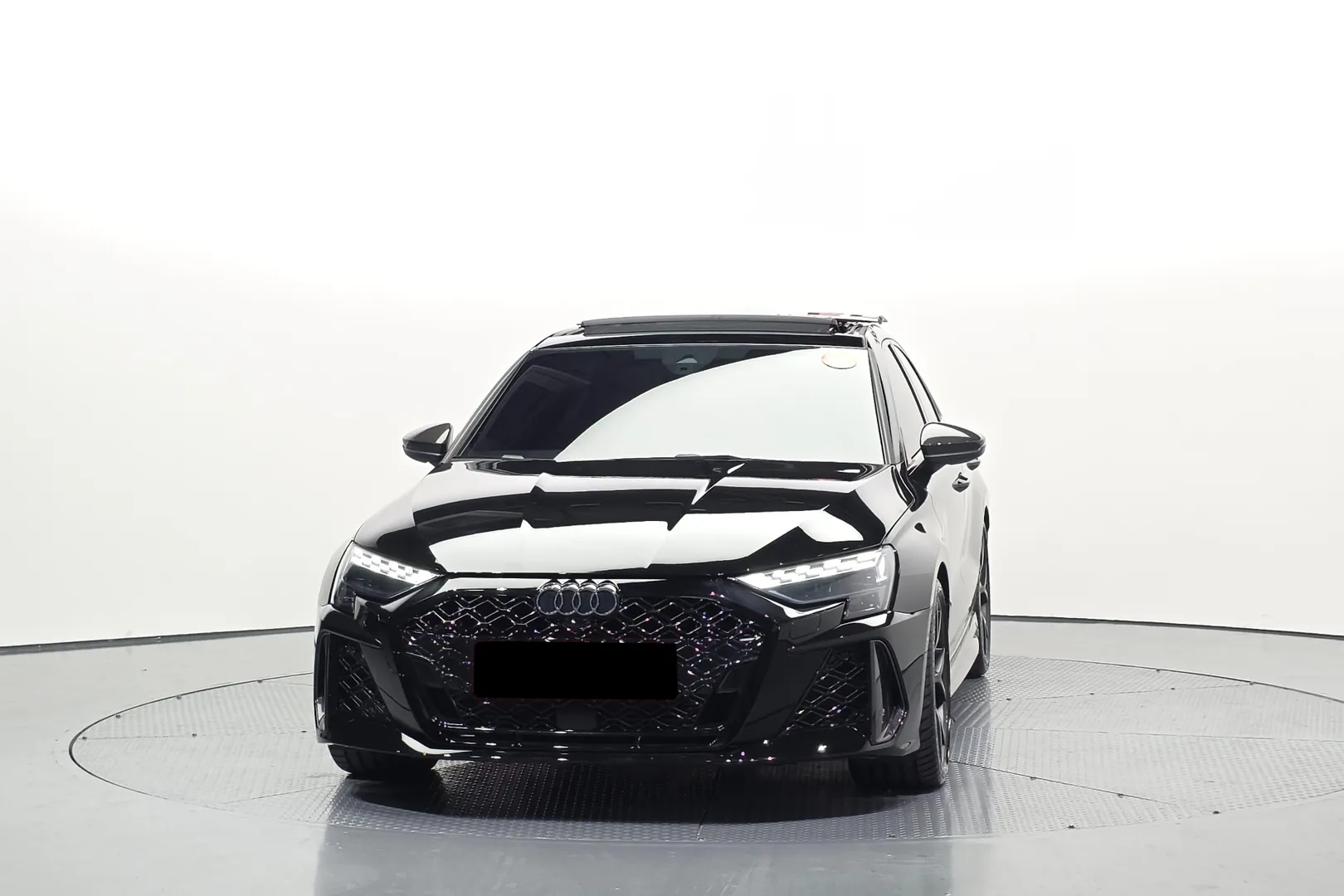 Audi RS3 TFSI Quattro Carbon Edition 2025 2.5 л 400 л.с Бензин, новый авто, Полный привод, Автомат, цвет Чёрный, страна-производитель — Германия