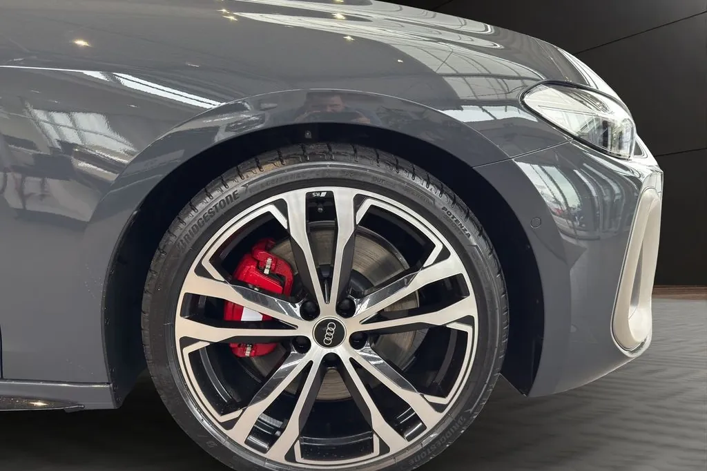 Audi S5 Avant TFSI 2025 3.0 л 367 л.с Бензин, коробка Автомат, привод Полный привод, автомобиль из Германия, доставка по России