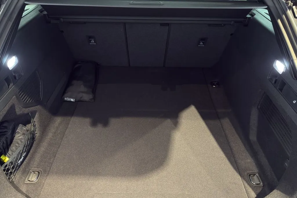 Новый Audi S5 Avant TFSI 2025 3.0 л 367 л.с Бензин в кузове Серый, коробка — Автомат, привод — Полный привод, страна производства — Германия