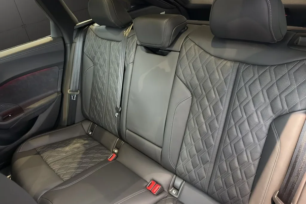 Заказать Audi S5 Avant TFSI 2025 3.0 л 367 л.с Бензин, Серый, Полный привод, Автомат — поставка из Германия, доставка по России и СНГ