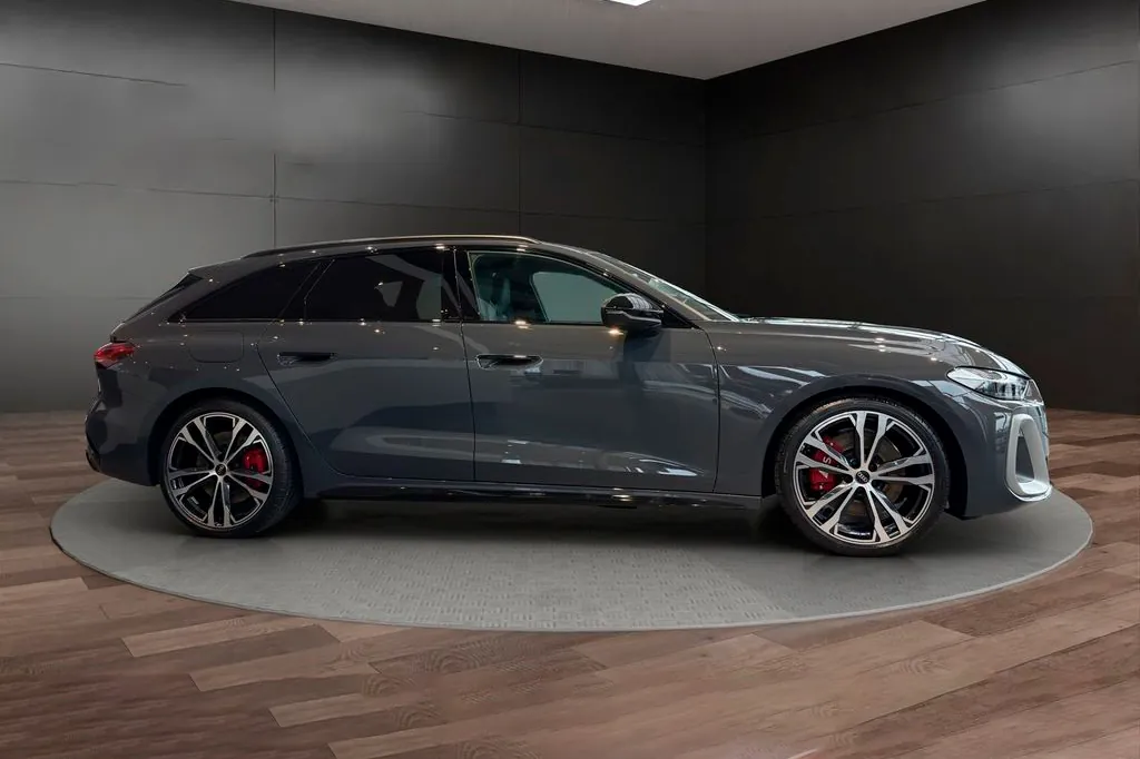 Audi S5 Avant TFSI 2025 3.0 л 367 л.с Бензин в продаже: Серый, Автомат, Полный привод, страна-производитель — Германия, доставка по РФ