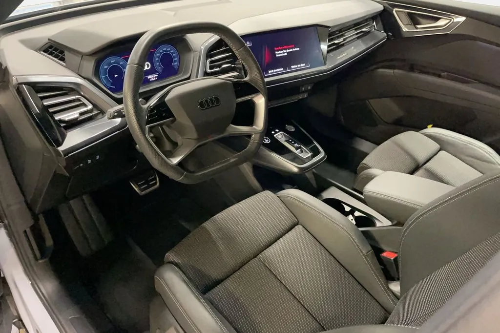 Новый Audi Sportback 45 e-tron 2025 1.0 л 360 л.с Электричество: Задний привод, Серый, коробка — Автомат, привезён из Германия, доставка по регионам