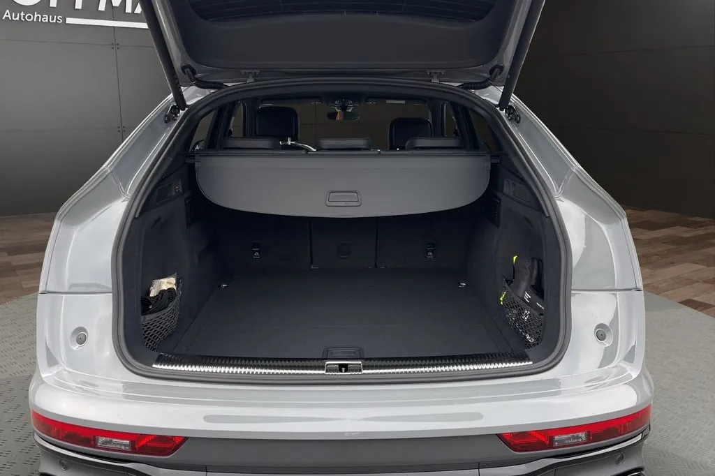 Купить Audi SQ5 Sportback TDI 2025 3.0 л 341 л.с Дизель с минимальным пробегом 8 500 км, Серый, доставим из Германия в любой город РФ