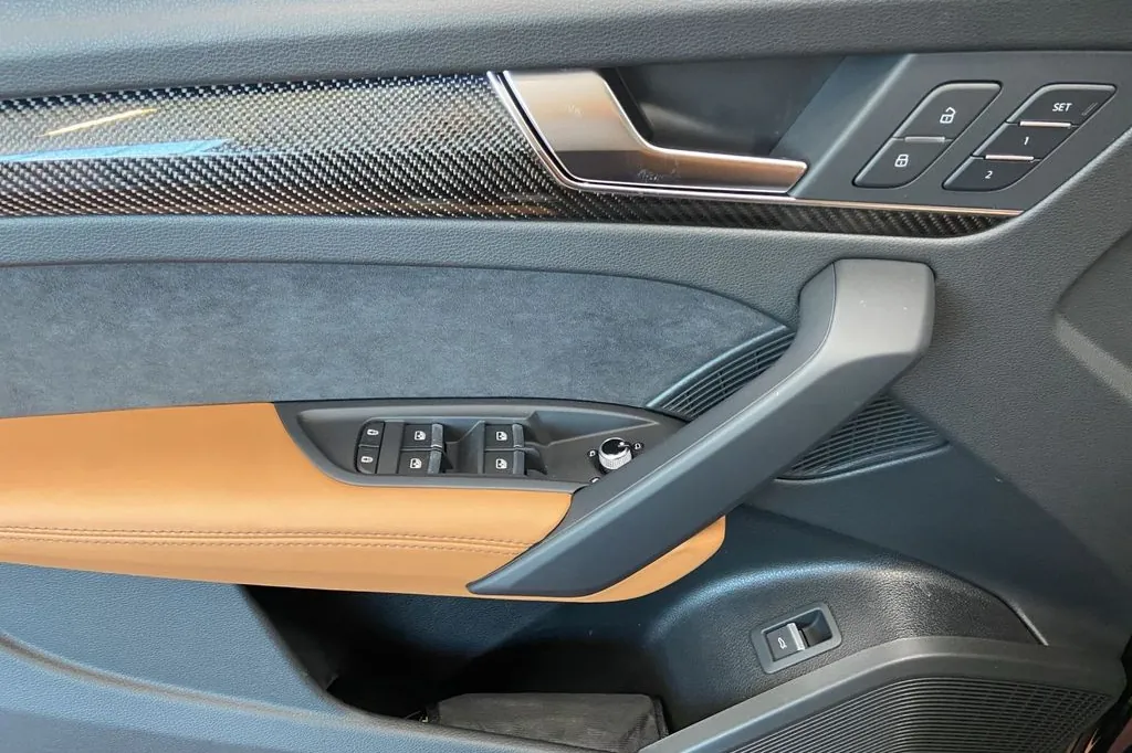 Выбор покупателей — Audi SQ5 Sportback TDI 2025 3.0 л 341 л.с Дизель, пробег 5 990 км, Синий, привезён из Германия, доставка по РФ