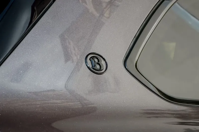 Bentley Bentayga EWB Azure V8 2025 4.0 л 551 л.с Бензин, пробег 50 км, Серый, Полный привод, Автомат, авто из Великобритания, доставка по РФ, фото 11