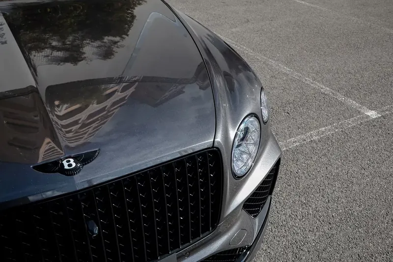 Надёжный Bentley Bentayga EWB Azure V8 2025 4.0 л 551 л.с Бензин с двигателем 4,0 л, Серый, пробег 50 км, Автомат, поставка из Великобритания, фото 8