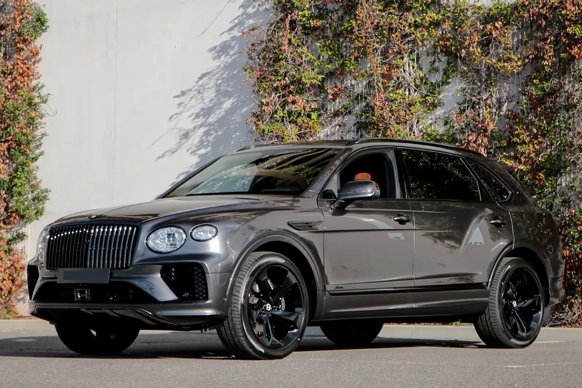 Bentley Bentayga EWB Azure V8