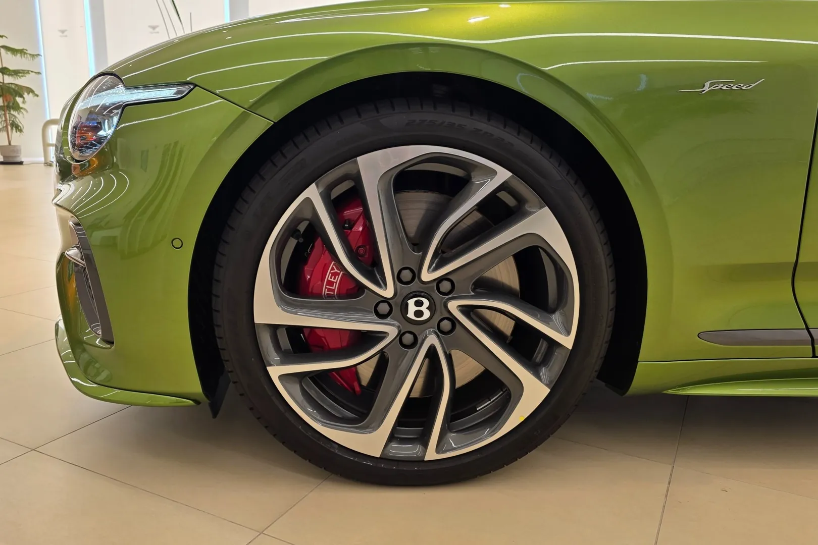 Bentley Continental GT GTC Speed 2025 4.0 л 782 л.с Бензин, пробег 2 448 км, цвет кузова Зелёный, тип трансмиссии Автомат, привод Полный привод, из Великобритания