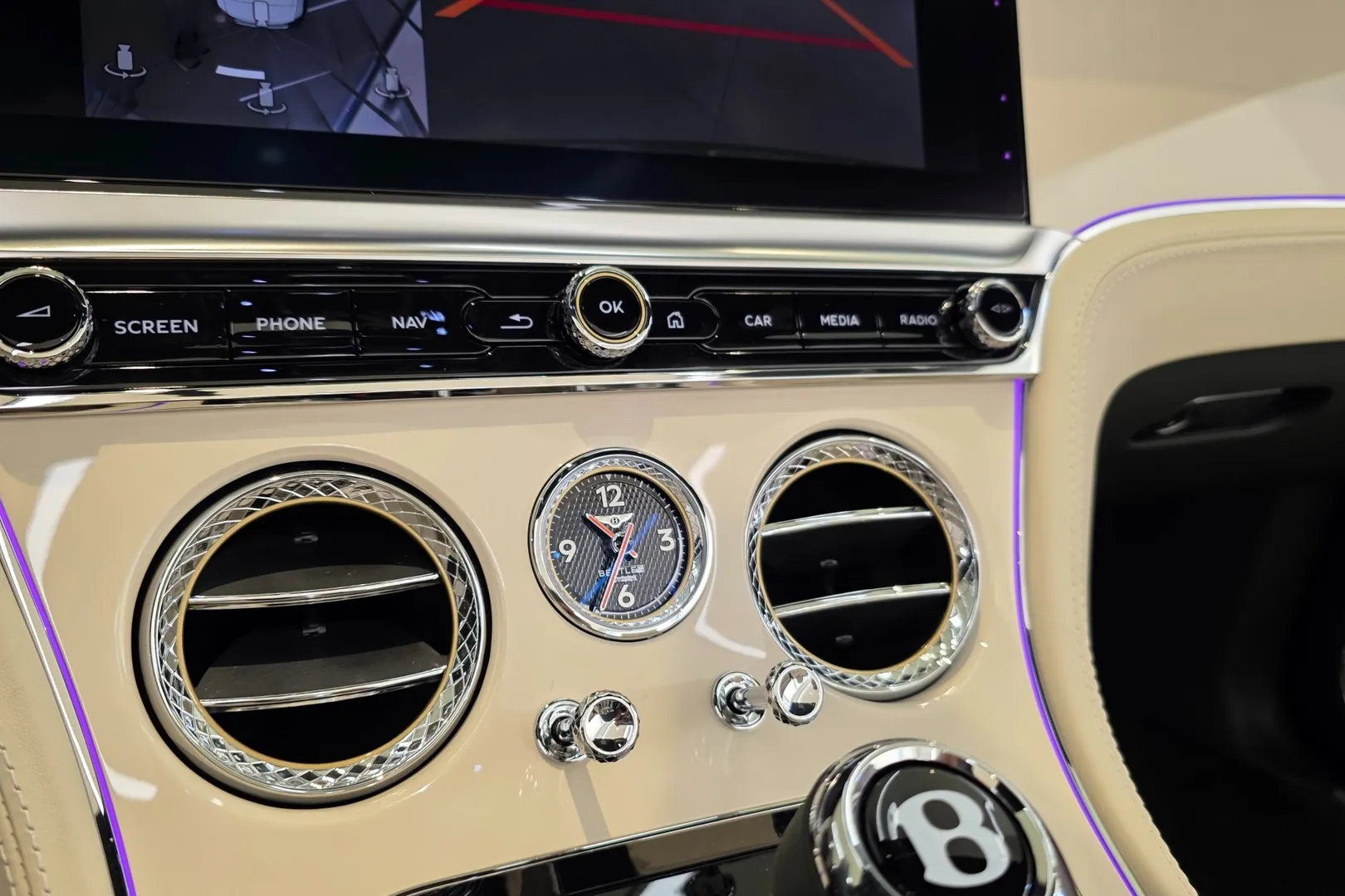 Новый Bentley Continental GT GTC Speed 2025 4.0 л 782 л.с Бензин в кузове Зелёный, коробка — Автомат, привод — Полный привод, страна производства — Великобритания