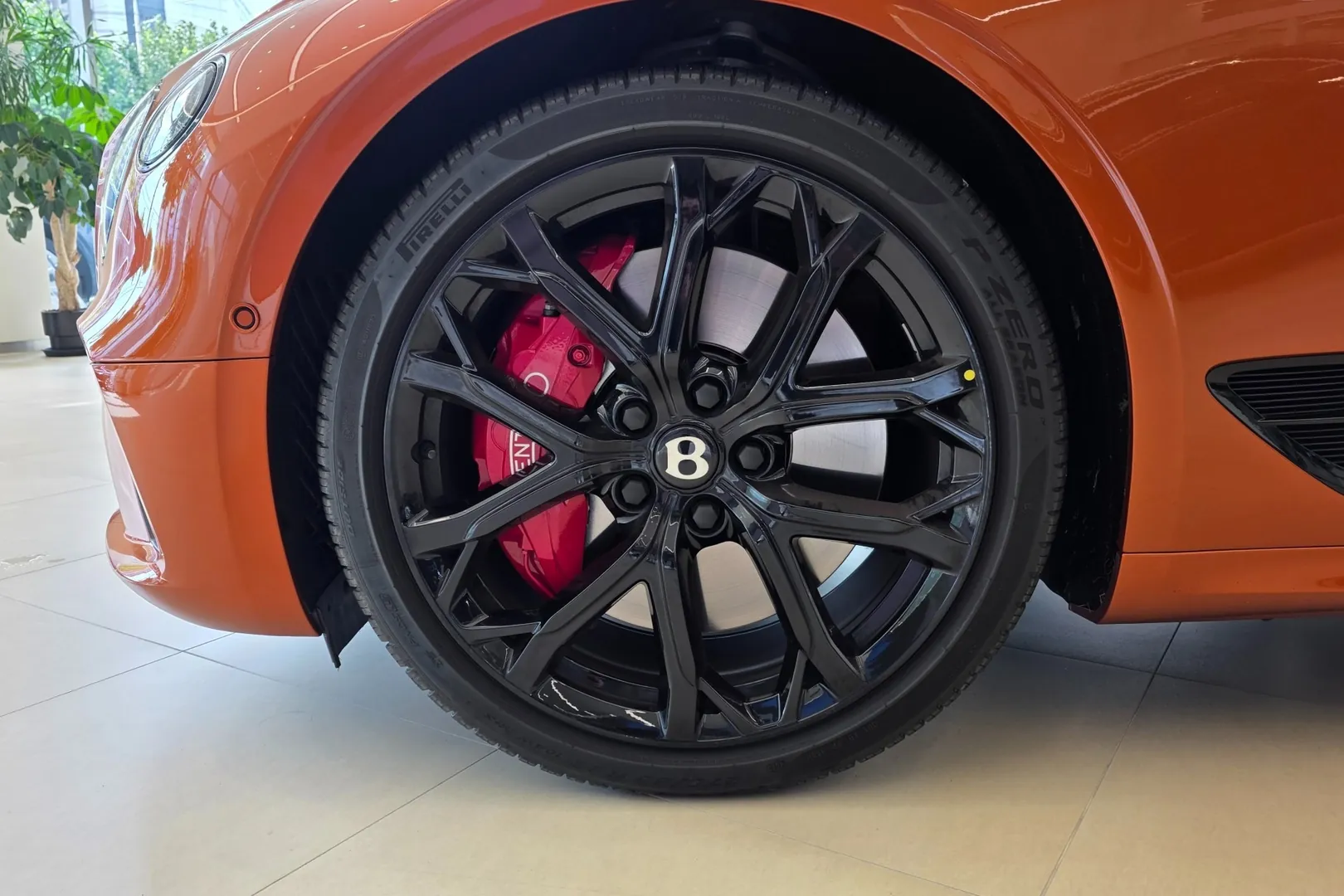 Официальная поставка Bentley Continental GT GTS 2024 4.0 л 550 л.с Бензин, Оранжевый, Автомат, Полный привод, привезён из Великобритания