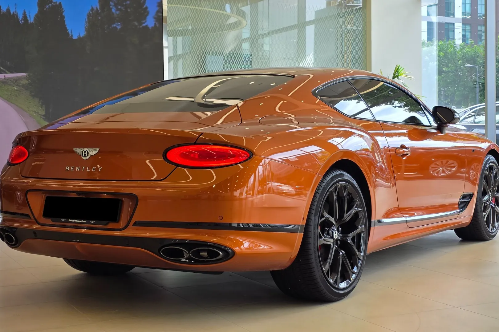 Купить Bentley Continental GT GTS 2024 4.0 л 550 л.с Бензин, Оранжевый, Автомат, Полный привод — авто из Великобритания, с доставкой по всей России