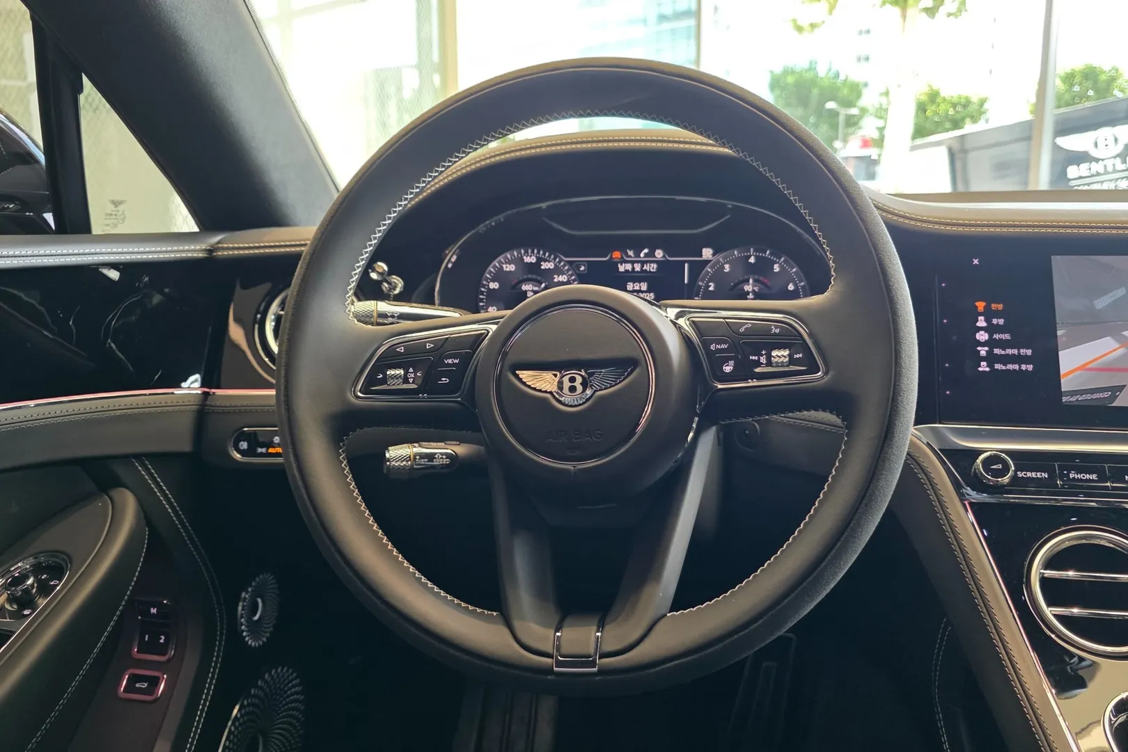 Новый Bentley Continental GT GTS 2024 4.0 л 550 л.с Бензин: Полный привод, Оранжевый, коробка — Автомат, привезён из Великобритания, доставка по регионам