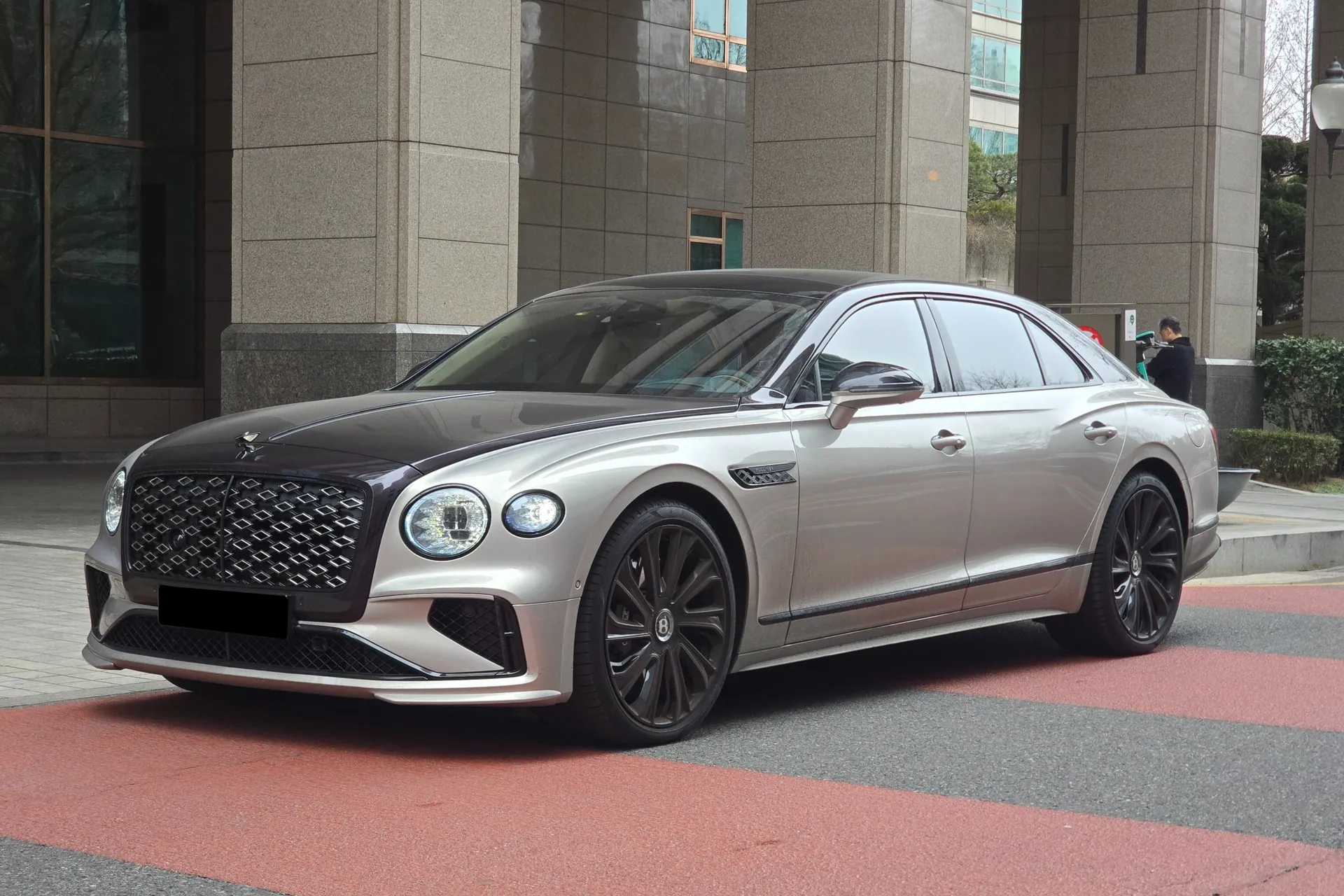 Фото для bentley Flying Spur 4.0 Mulliner
