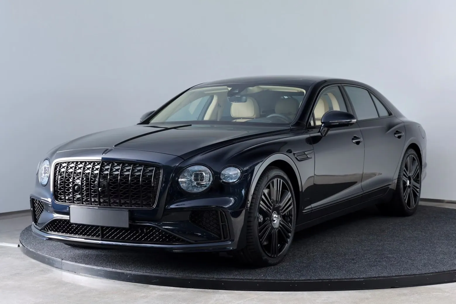 Bentley Flying Spur Azure V8