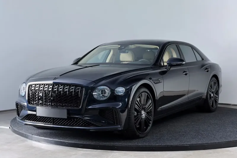 Bentley Flying Spur Azure V8
