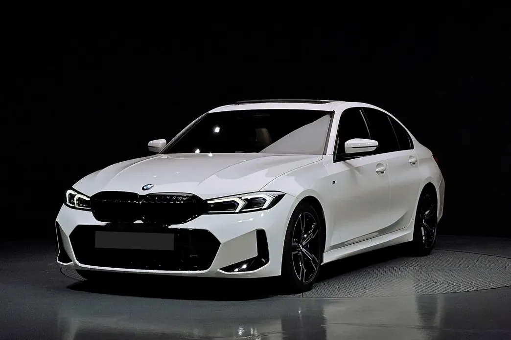 BMW 320i
