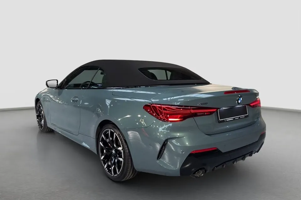 Заказать BMW 4 Series 430i Cabrio M Sport Pro 2026 2.0 л 245 л.с Бензин с пробегом 10 км, Автомат, Задний привод, цвет Зелёный, поставка из Германия, доставка по РФ 4 Series 430i Cabrio M Sport Pro - фото 3