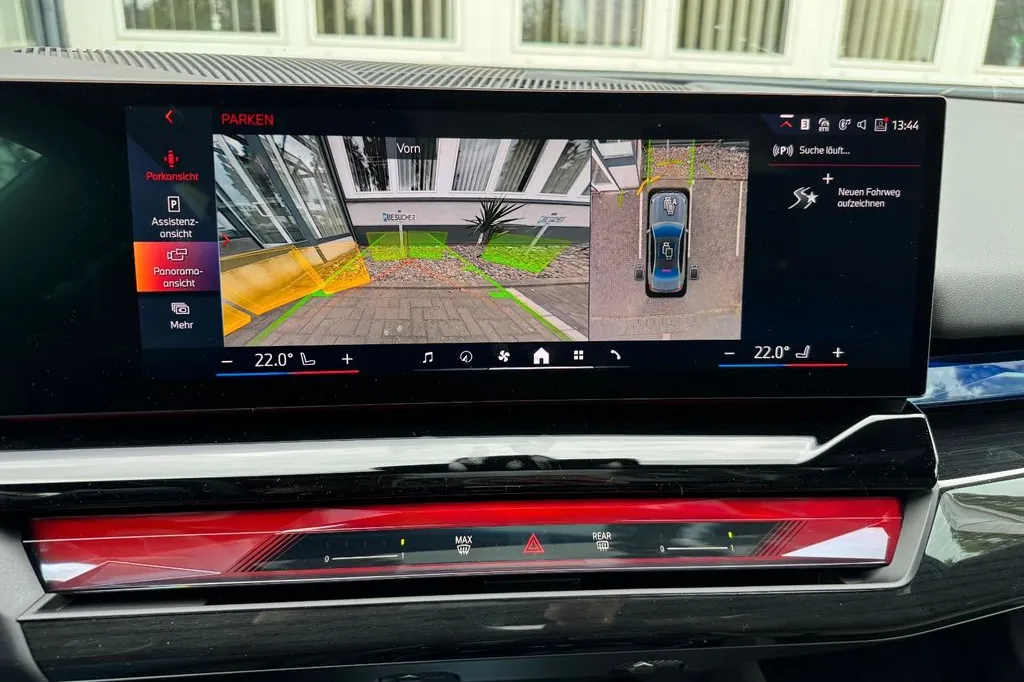 Купить BMW 530e M 2025 2.0 л 295 л.с Гибрид с минимальным пробегом 4 103 км, Серый, доставим из Германия в любой город РФ