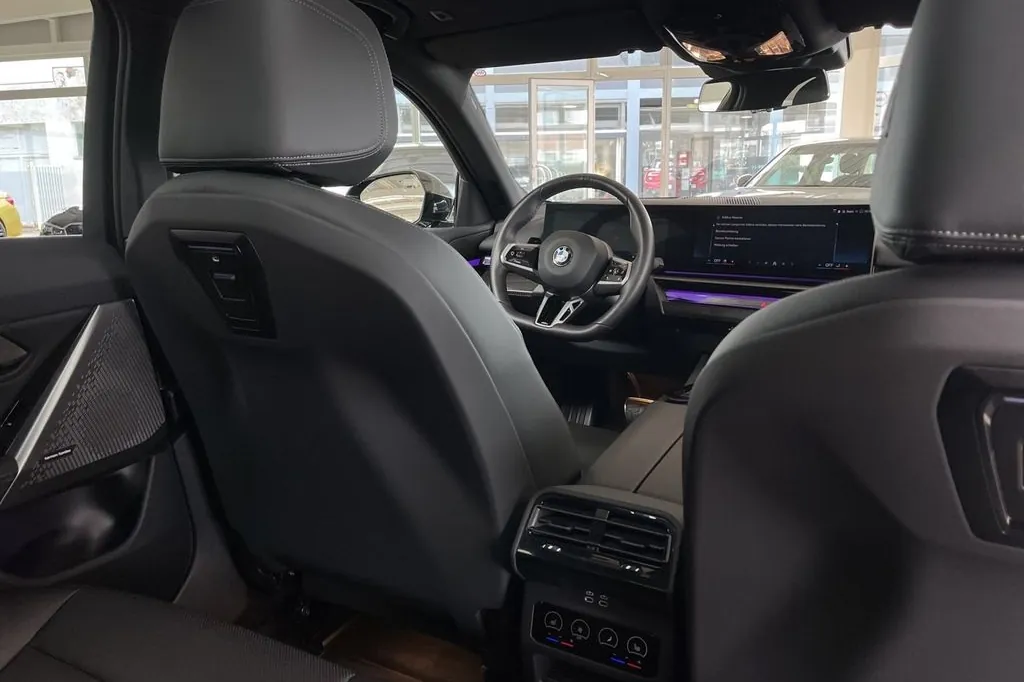 Официальная поставка BMW 540d xDrive L 2025 3.0 л 340 л.с Дизель, Белый, Автомат, Полный привод, привезён из Германия