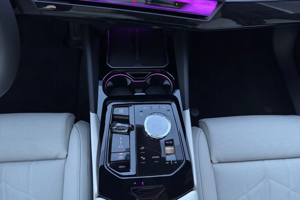 BMW 540d xDrive M 2025 3.0 л 299 л.с Дизель, пробег 6 000 км, Серый цвет, коробка Автомат, привод Полный привод, авто из Германия