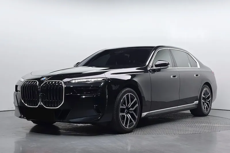 BMW 7 Series 740i xDrive M Sport