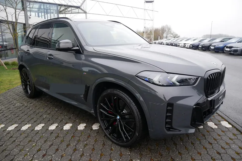 Заказать BMW BMW X5 40d xDrive M Sport 2026 3.0 л 352 л.с Дизель с пробегом 10 км, Автомат, Полный привод, цвет Серый, поставка из Германия, доставка по РФ X5 40d xDrive M Sport - фото 3