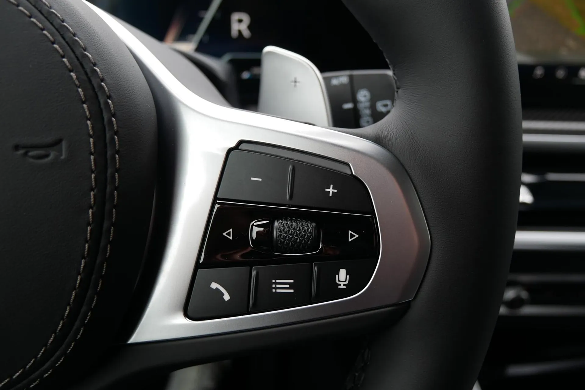 Заказать BMW BMW X5 40d xDrive M Sport 2026 3.0 л 352 л.с Дизель, Серый, Полный привод, Автомат — поставка из Германия, доставка по России и СНГ