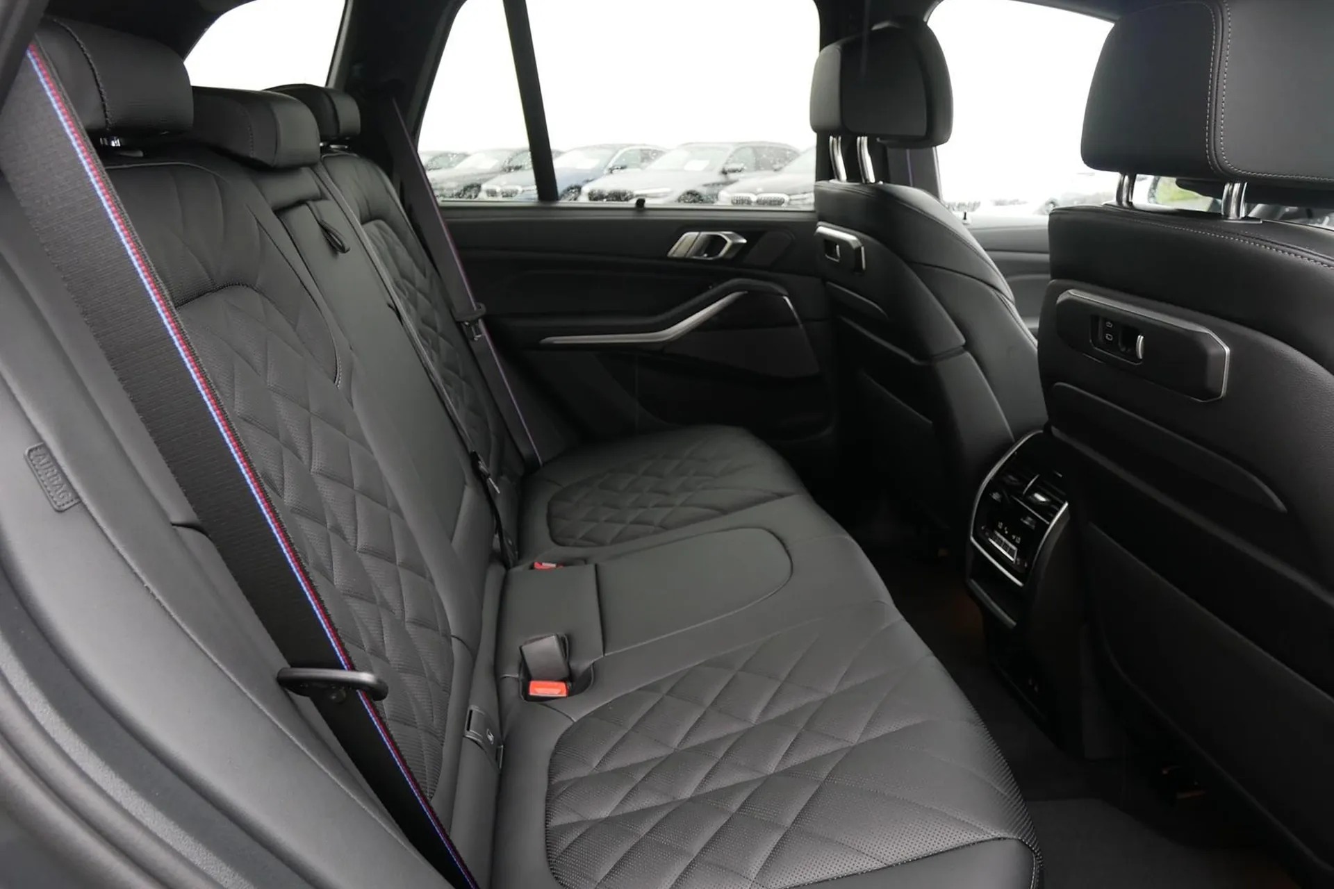 BMW BMW X5 40d xDrive M Sport 2026 3.0 л 352 л.с Дизель, пробег 10 км, Серый цвет, коробка Автомат, привод Полный привод, авто из Германия