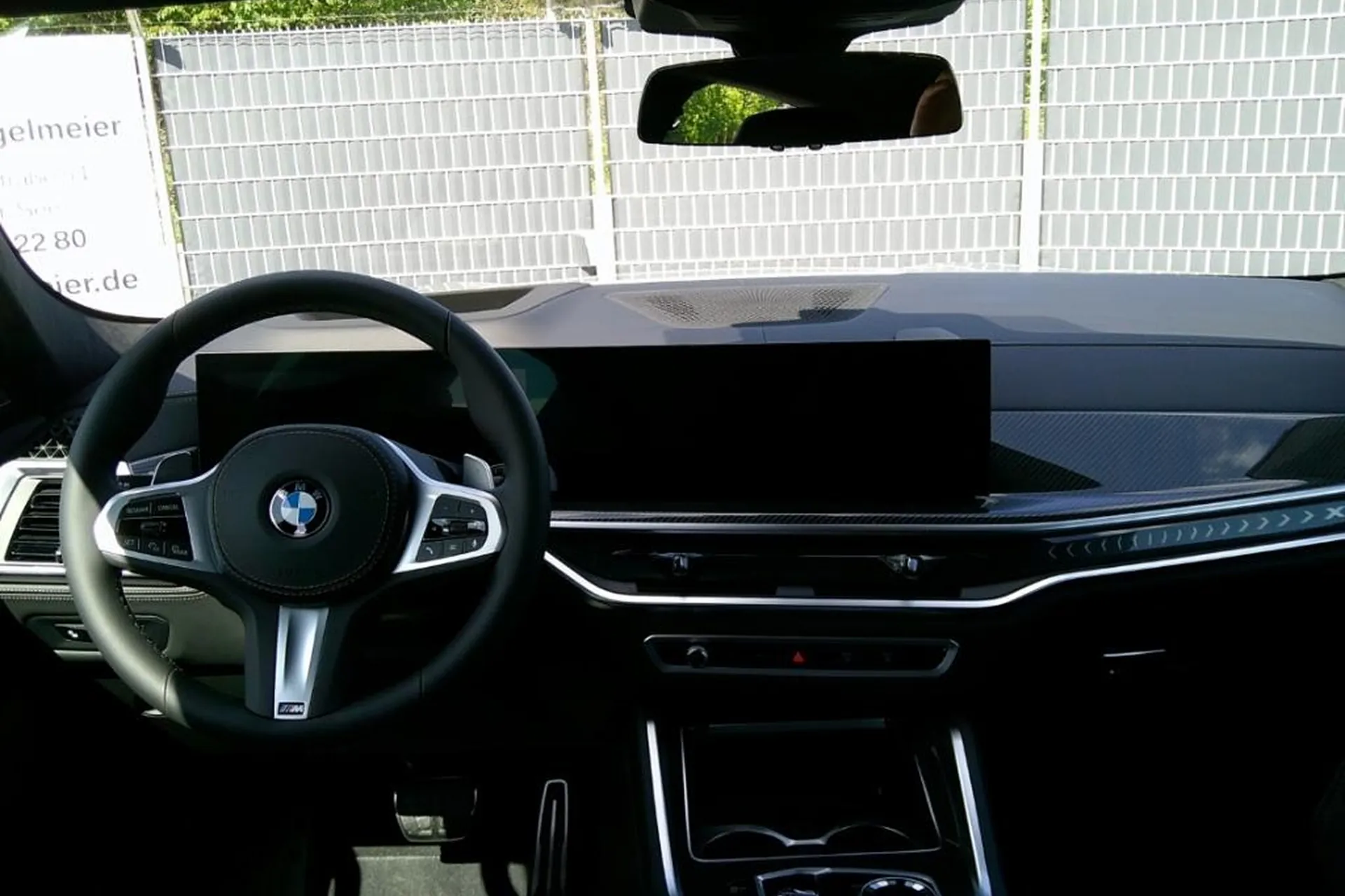 Новый BMW BMW X6 40d xDrive M Sport Pro 2025 3.0 л 340 л.с Дизель: Полный привод, Серый, коробка — Автомат, привезён из Германия, доставка по регионам