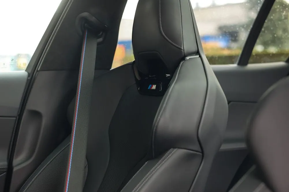 Доставка по РФ: BMW Cерии-5 2025 3.0 л 489 л.с Гибрид, Серый, пробег 9 107 км, Полный привод, Автомат, осмотр возможен в Москве