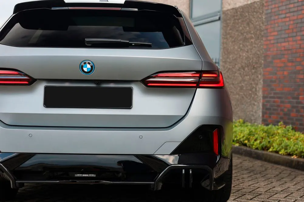 BMW Cерии-5 2025 3.0 л 489 л.с Гибрид в продаже: Серый, Автомат, Полный привод, страна-производитель — Германия, доставка по РФ