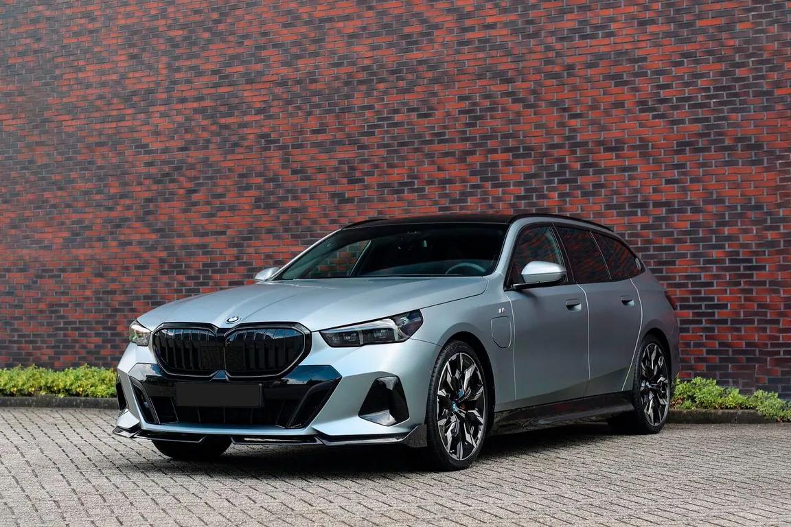 Фото для bmw 550e xDrive