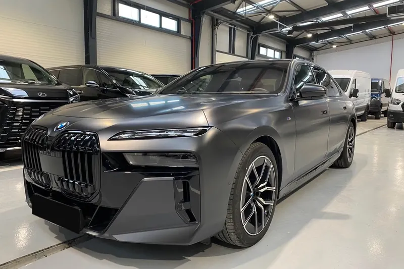 BMW i7 xDrive 60 Limousine (BMW Individual)