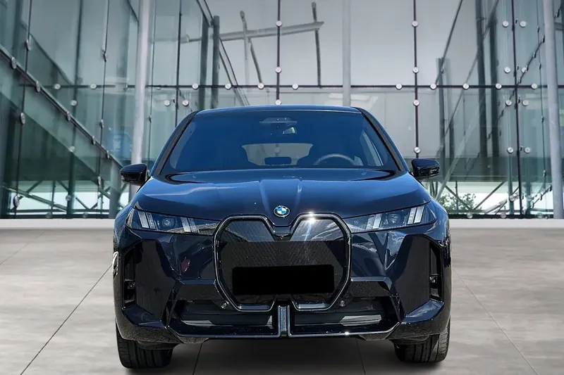 BMW iX xDrive 60, M Sport Pro 2026 0.0 л 544 л.с Электричество, новый авто, Полный привод, Автомат, цвет Чёрный, страна-производитель — Германия iX xDrive 60, M Sport Pro - фото 2