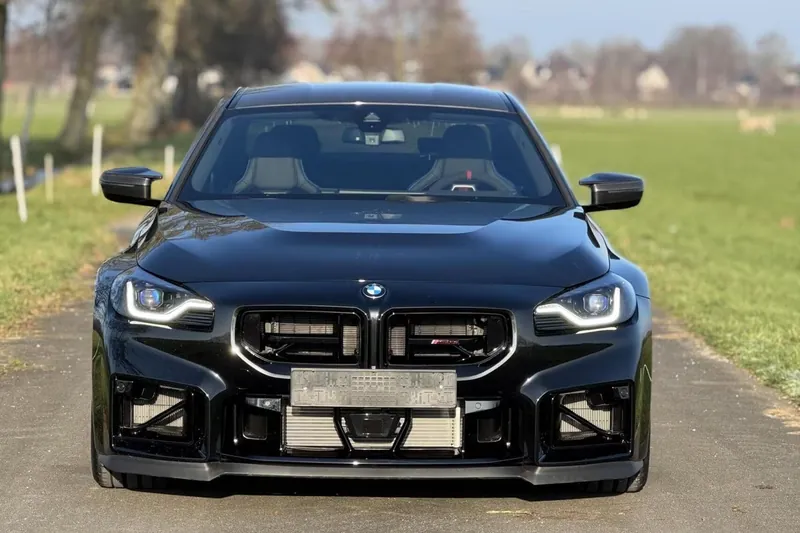 BMW M2 Coupé CS 2026 3.0 л 530 л.с Бензин, новый авто, Задний привод, Автомат, цвет Чёрный, страна-производитель — Германия M2 CS — фото 2