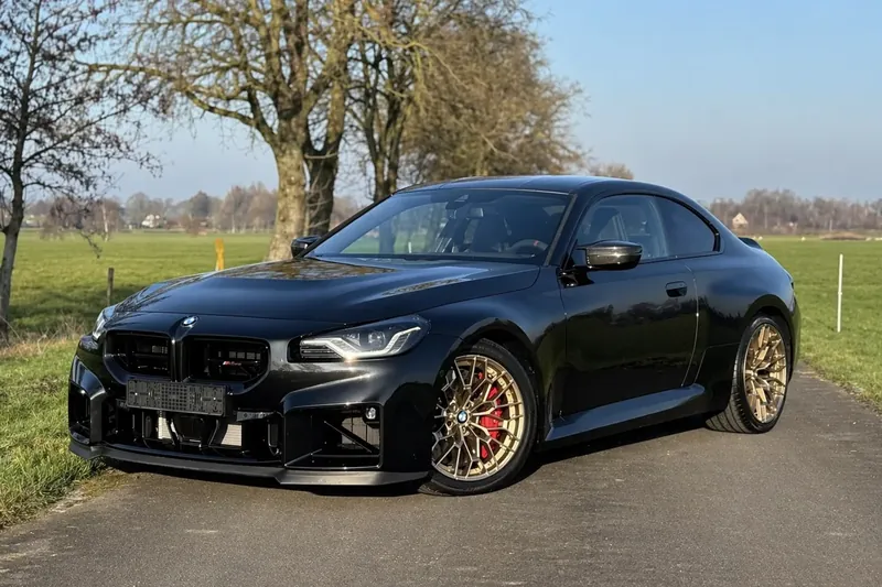 BMW M2 CS