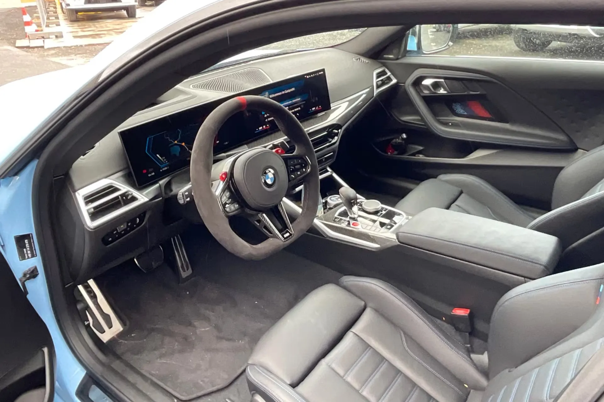 Автомобиль BMW M2 Coupe - Plus Paket 2025 3.0 л 480 л.с Бензин, Голубой, пробег 1 900 км, производство — Германия, доставка по РФ