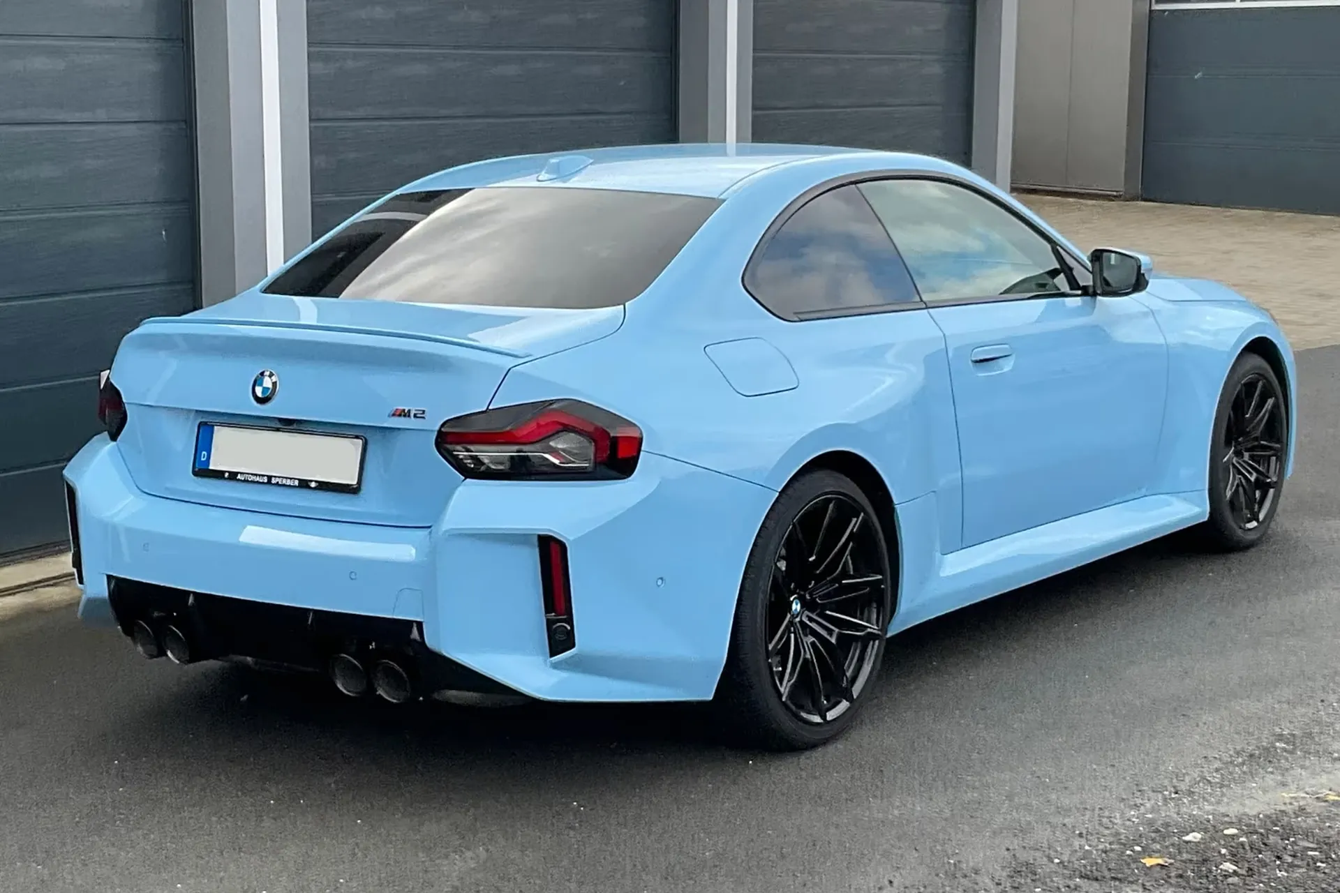 BMW M2 Coupe - Plus Paket 2025 3.0 л 480 л.с Бензин в продаже: Голубой, Автомат, Задний привод, страна-производитель — Германия, доставка по РФ
