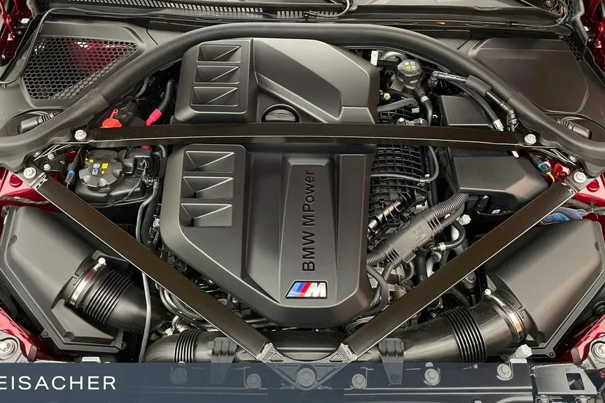 Купить BMW M2 2025 3.0 л 460 л.с Бензин с минимальным пробегом 3 755 км, Красный, доставим из Германия в любой город РФ